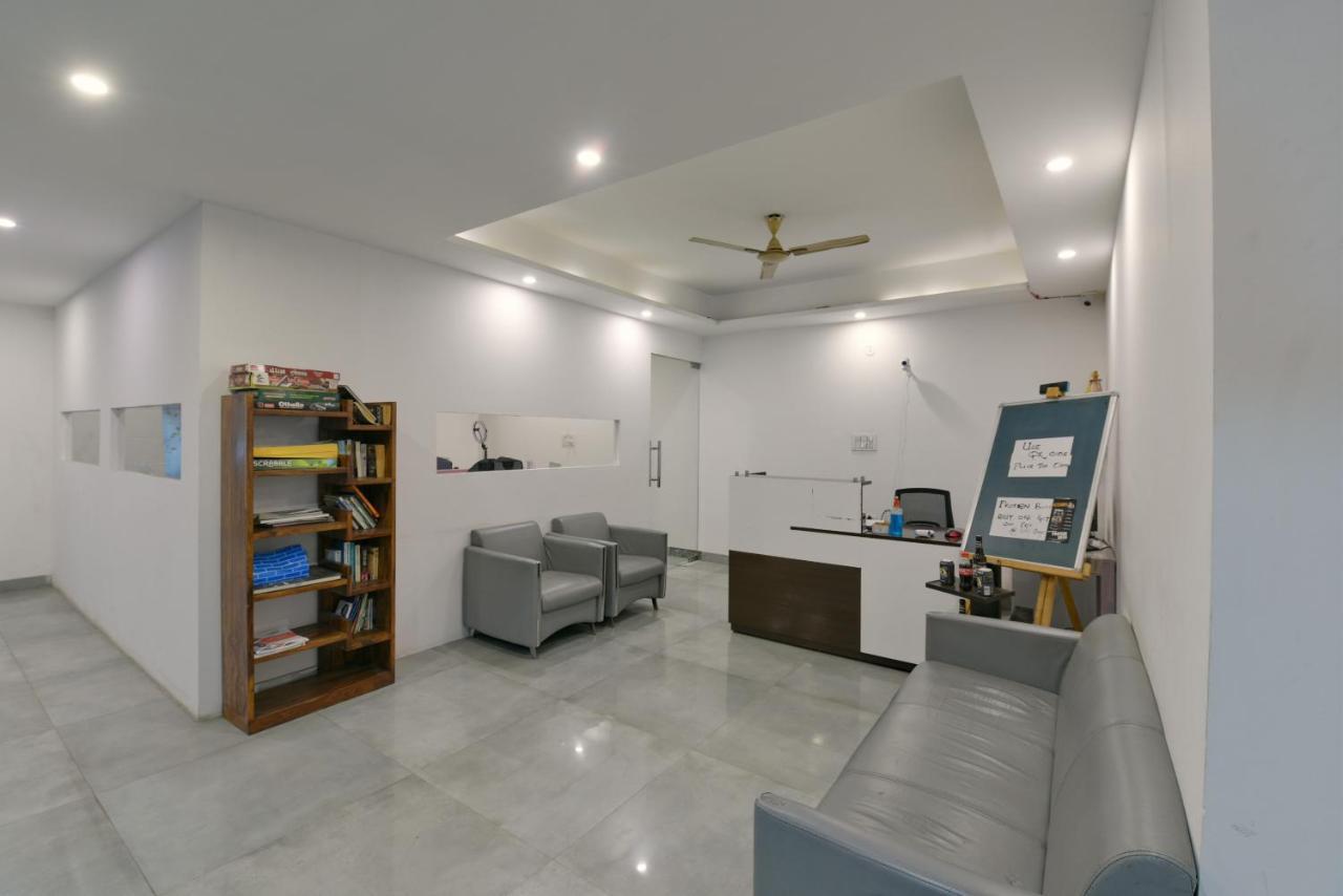 Hotel Fortune Inn By F9 Hotels Νόιντα Εξωτερικό φωτογραφία