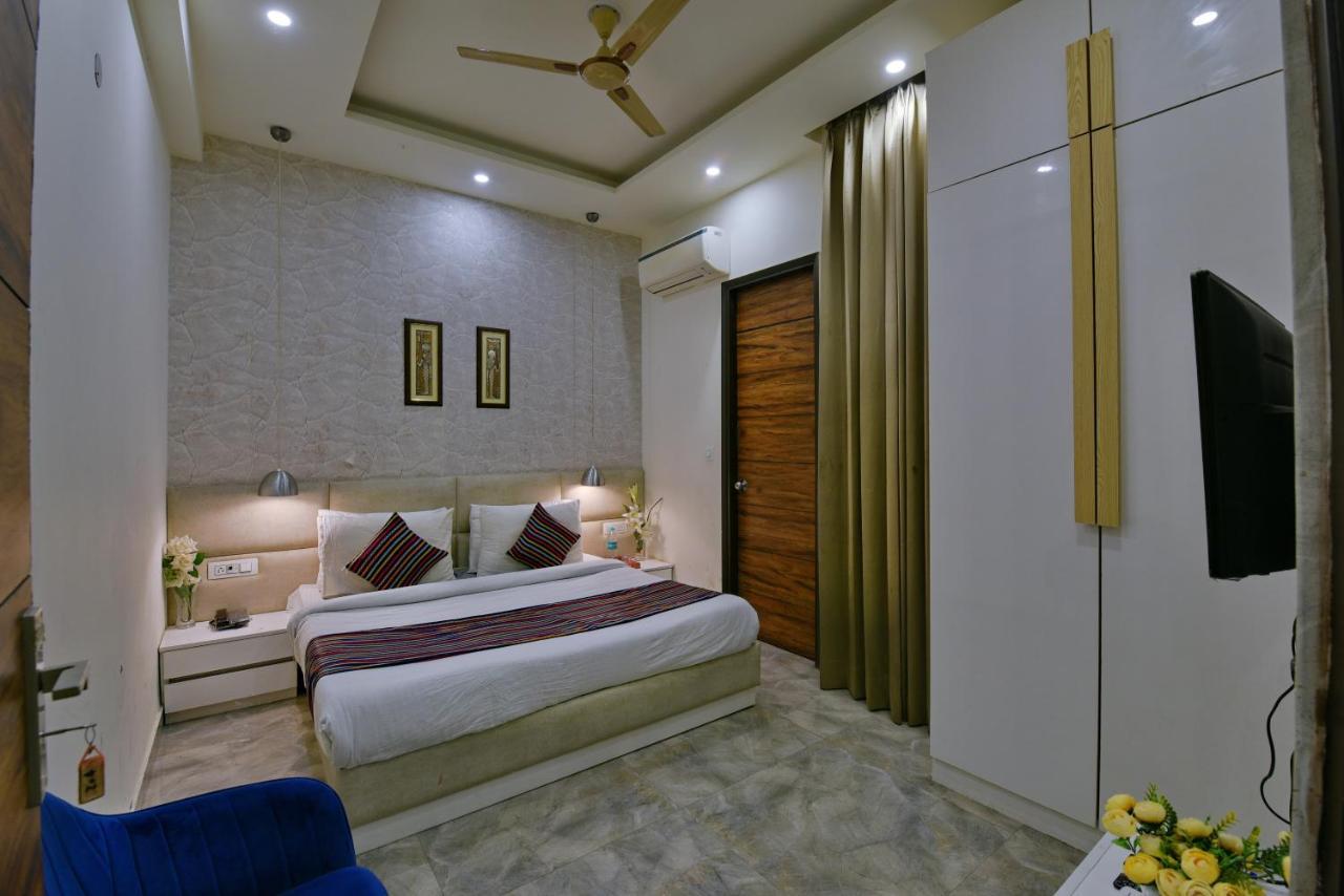 Hotel Fortune Inn By F9 Hotels Νόιντα Εξωτερικό φωτογραφία