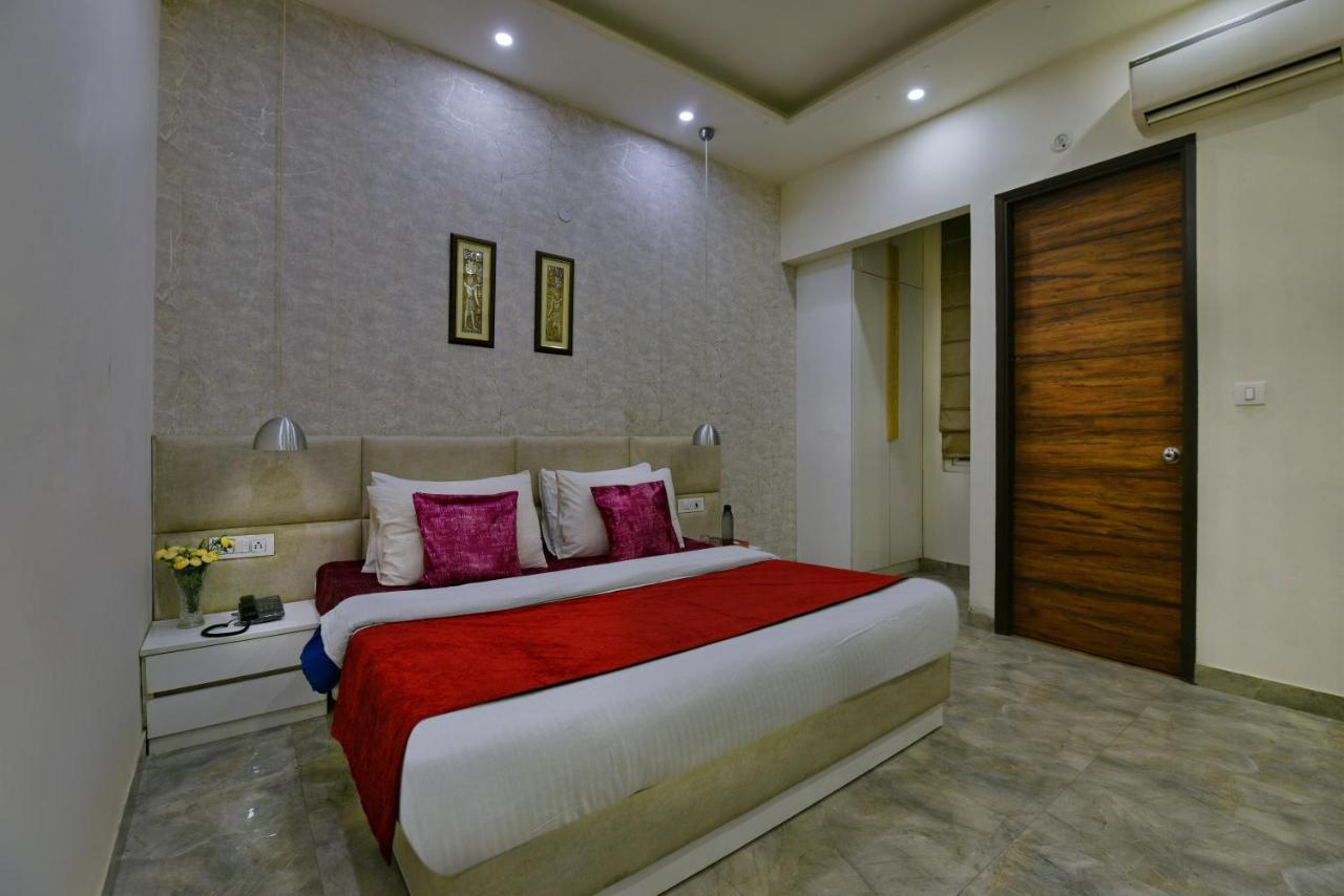 Hotel Fortune Inn By F9 Hotels Νόιντα Εξωτερικό φωτογραφία