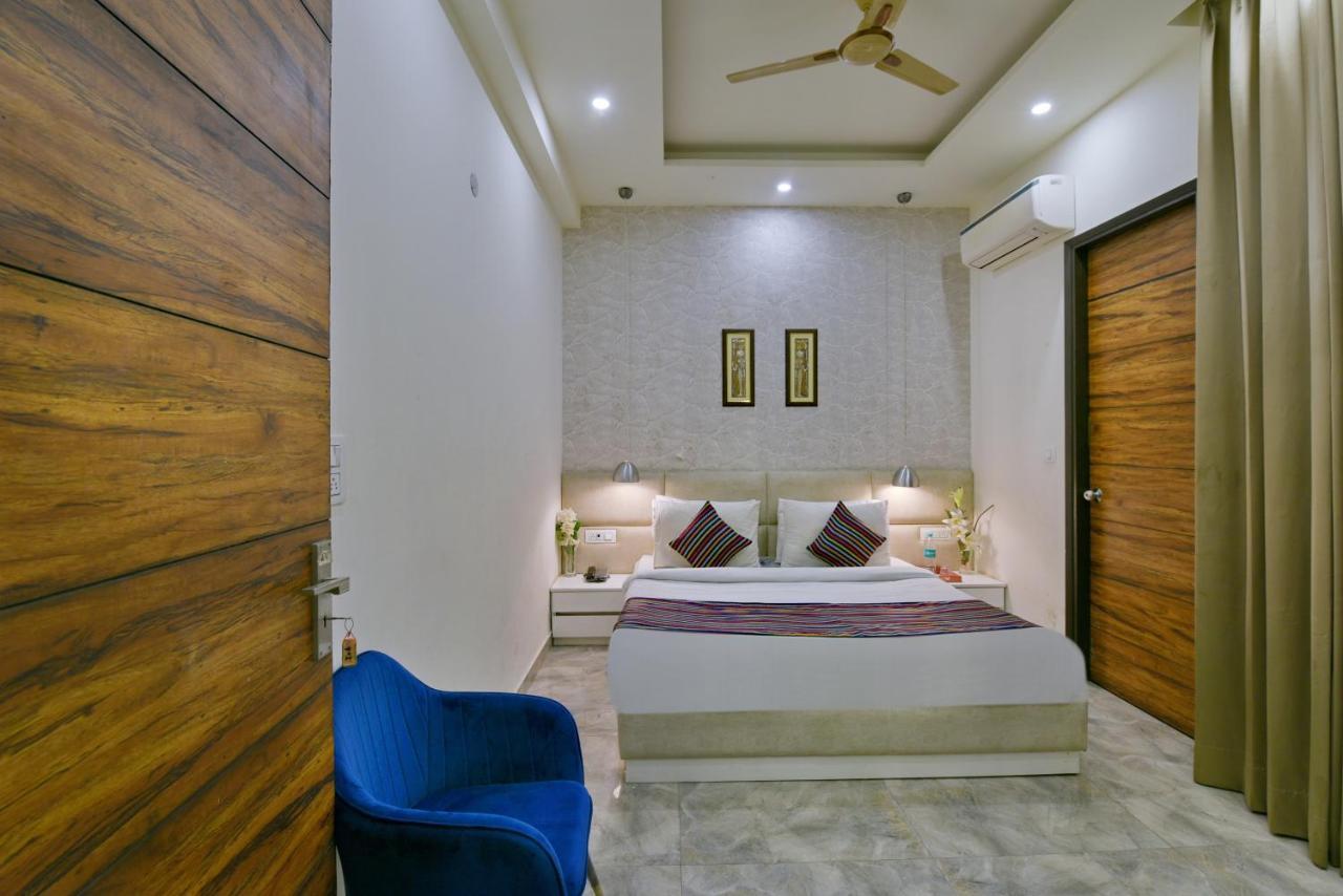 Hotel Fortune Inn By F9 Hotels Νόιντα Εξωτερικό φωτογραφία
